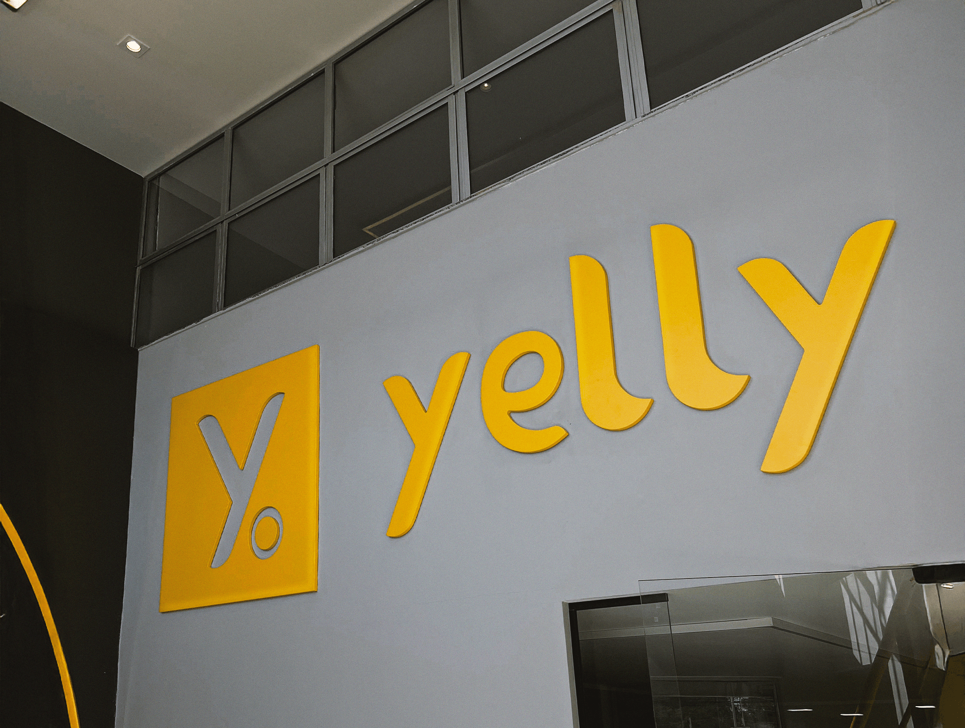 Yelly